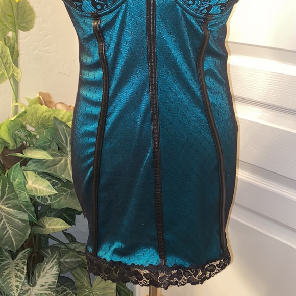 SOLD - Picture 3 of 6